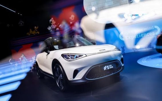 smart 1经典焕新款登场，个性化与智能体验全面进阶