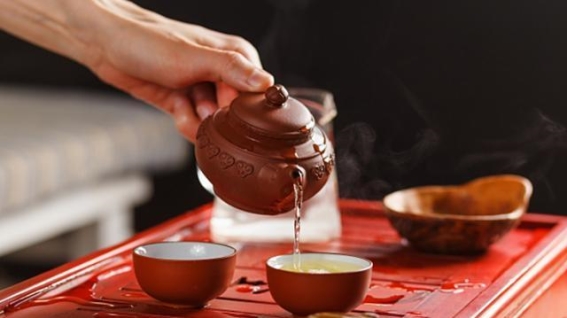 喝茶也有讲究：警惕隐藏的健康风险