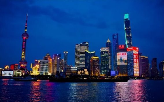 2024年经济转型与消费新潮流：从入境旅游到“轻负担”生活的崛起