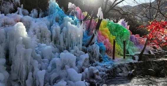 五老峰冰雪奇境：邂逅冬日奇迹，感受梦幻冰川的魅力