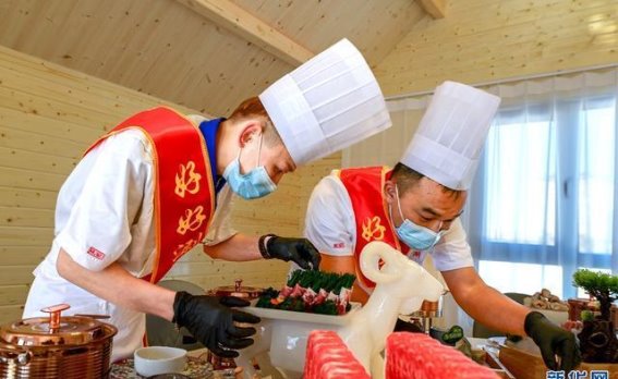 草原涮肉节：在冬日的草原上体验味觉与文化的双重盛宴