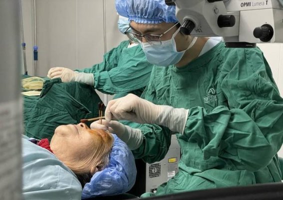 103岁高龄婆婆成功接受白内障手术，挑战极限再创佳绩