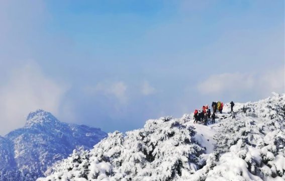 雪后黄山，银装素裹的山水画