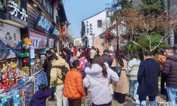 苏州春日“她经济”激发消费热潮