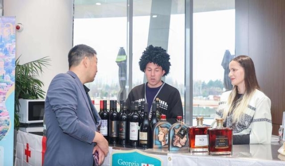 丝路文化市集再度启幕 多国美食与文化交流点亮西安