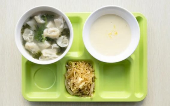 国家减脂餐与个人减肥故事：从科学饮食到健康生活