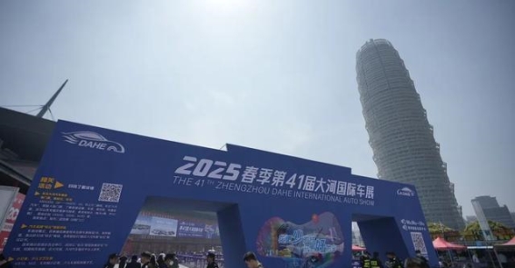 春日光景，城市与自然的和谐交融
