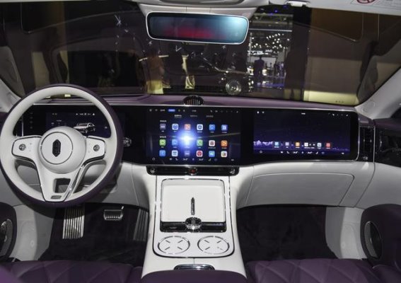 尊界S800震撼登场，引领东方豪华新能源出行新纪元