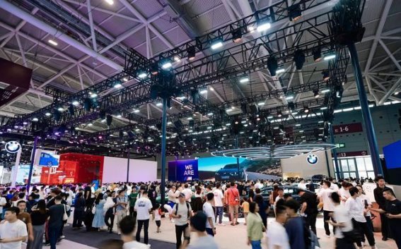 全新BMW X3长轴距版：中型豪华SAV的全新标杆