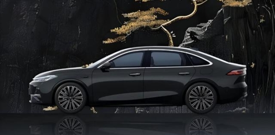 吉利银河A7插混轿车预售开启：智能与效率的全新标杆