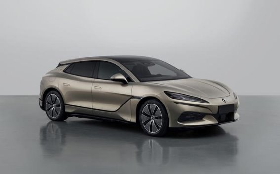 比亚迪兆瓦闪充技术登陆英国，开启电动汽车充电新时代