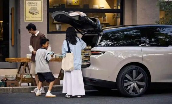 理想i8预售启动，家庭六座纯电旗舰再掀风潮