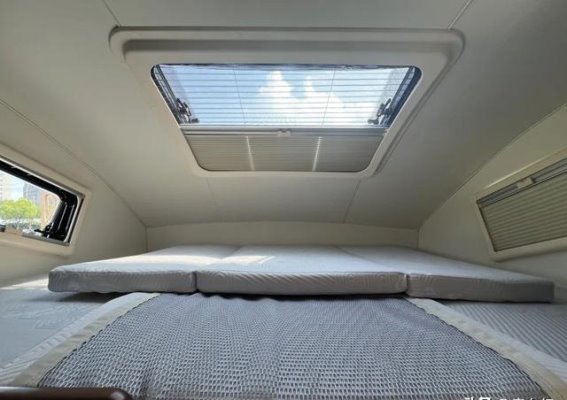 旅行者双拓2025款房车：高端旅居生活的理想之选