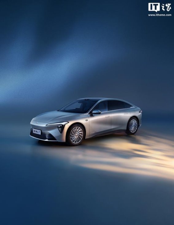 别克至境L7增程动力中大型轿车伪装车曝光，未来感十足