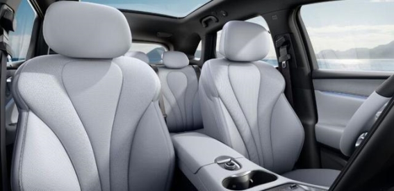 比亚迪海狮06正式发布：16万起的中型SUV，520km续航与独特配置带来全新驾乘体验