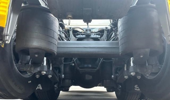 斯堪尼亚与国产重卡刹车系统差异：为何制动性能差距如此悬殊