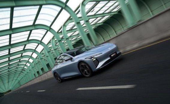 盛夏都市出行的最佳选择：星海S7以“清凉与省电”再定义通勤