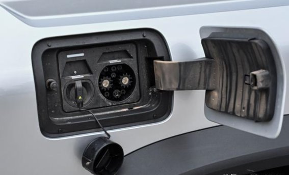 奇瑞风云X3L四驱版：硬派外观下的城市增程SUV新选择