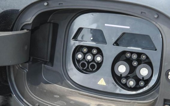 智界R7改款冲击市场，Model Y与小米YU7面临挑战