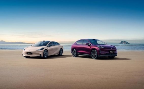 豪华纯电再升级，昊铂HT与GT以诚意满满政策全面出击