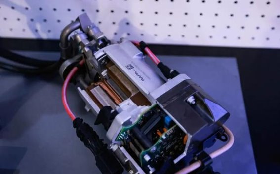 奔驰标准科技日揭秘好开好坐背后的极致匠心