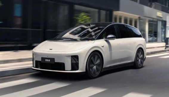 用户的胜利：理想i8“听劝版”背后的市场逻辑重构