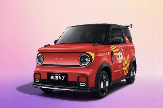 吉利熊猫卡丁猪猪侠限定版即将上市，个性联名打造微型电车新潮流
