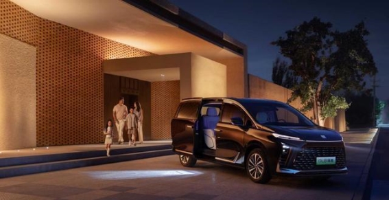 全新GL8陆尊预售开启，引领新能源豪华MPV新潮流