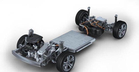 星舰7 EM-i：三端融合与黑科技驱动的超强电混SUV