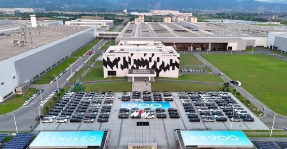 增程奶爸与插混猛兽的终极对决：混动SUV谁能称王