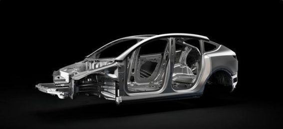 特斯拉Model Y L正式上市 家庭出行与驾驶乐趣兼得