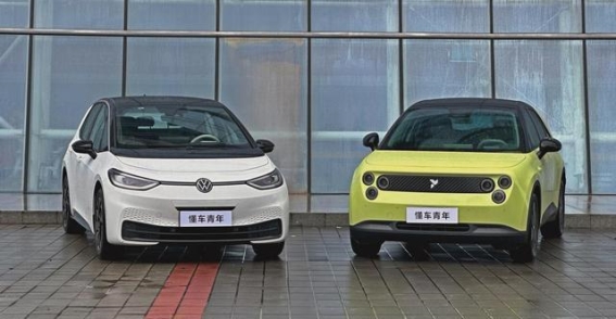 13万元内纯电家用之选，大众ID.3与蔚来萤火虫全面解析