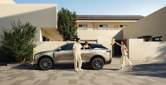 全新岚图知音22万元起预售 家庭纯电SUV全面升级