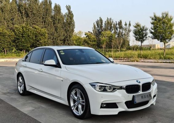 11万多元，轻松拥有2018款宝马3系，感受驾驶的极致魅力