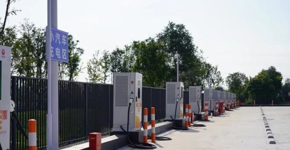 雄安新区五大交通枢纽开放充电桩，解决绿色出行“充电焦虑”