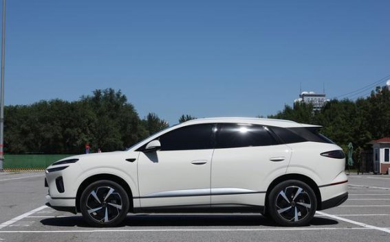 15万级混动SUV三强对决：深蓝S07、海狮06与零跑C11谁更值得选择？