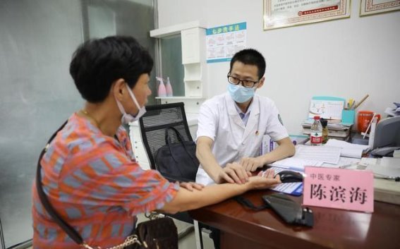 寒露时节的养生建议：应对持续高温的健康策略