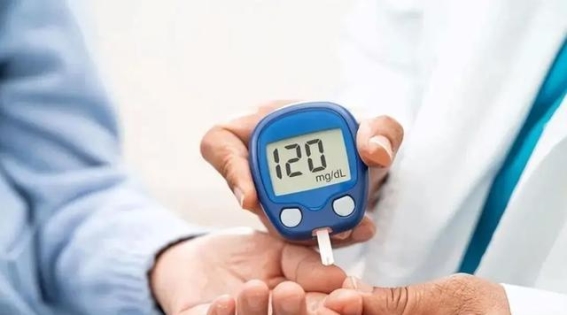 高血糖人群中秋吃月饼的科学指南