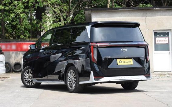 传祺M8购车优惠全解析 置换补贴2万限时红包6888元