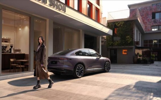 黄龄加盟蔚来EC6 打造智能轿跑SUV新灵感