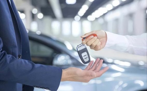 购置税变局下的新能源汽车抉择：车企降价、银行套路与消费者选择