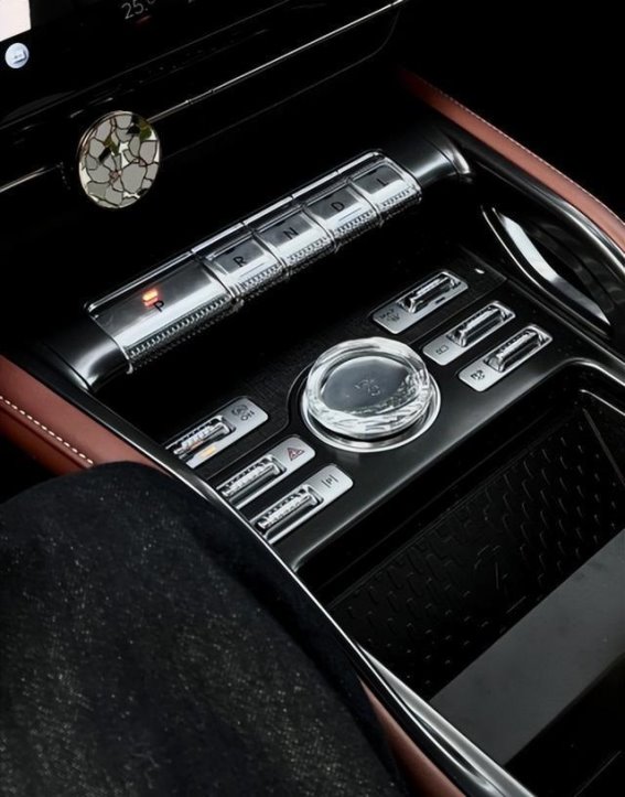 40万级豪华SUV抉择：林肯航海家为何胜出