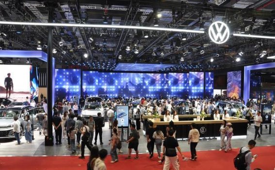 2025年汽车行业转型中的“韧性”：合资与豪华品牌的应变之道