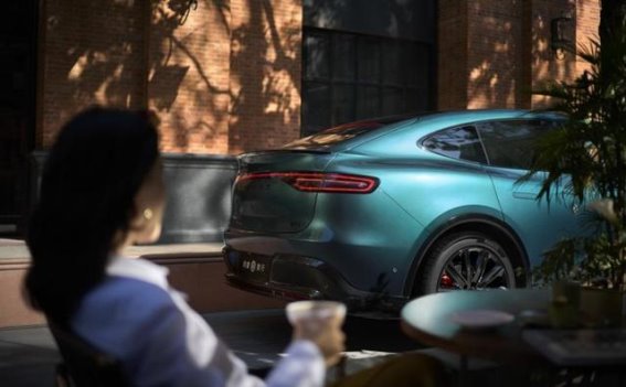 智界R7：30万内新能源SUV的全场景理想选择