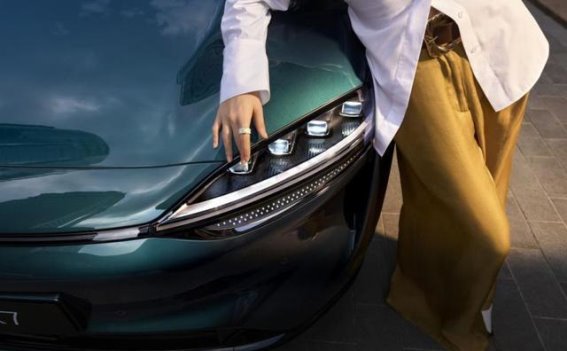 长途续航无忧，智界R7让30万级新能源SUV不再纠结