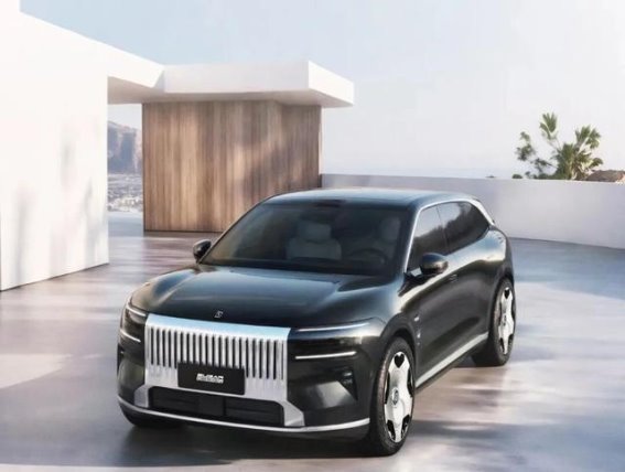 极氪8X最新谍照曝光 三电机运动中大型SUV将至