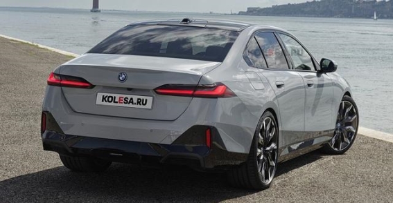 新款宝马5系中期改款渲染图曝光 外观微调内饰升级 明年正式发布