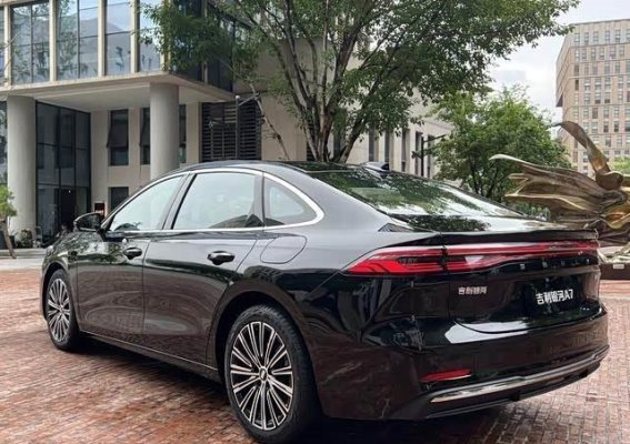 吉利银河A7：性价比出众的新晋爆款