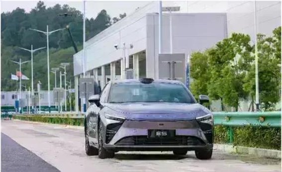 星纪元ES：挑战极限操控，享受驾驭乐趣