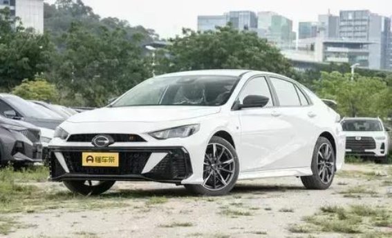 2025款影豹限时焕新，实惠价格与优质服务并存